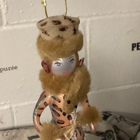 Dolls of ELEGANCE.  DRESSED IN LEOPARD.  RARE ONE. - Picture 3 of 9